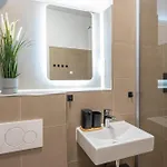 Modernes, Zentrales City-apartment Am Kennedyplatz, Nahe Hauptbahnhof Und Limbecker Platz, Lichtdurchflutete Raeume Appartement Essen