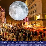Modernes, Zentrales City-apartment Am Kennedyplatz, Nahe Hauptbahnhof Und Limbecker Platz, Lichtdurchflutete Raeume Appartement