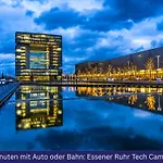 Modernes, Zentrales City-apartment Am Kennedyplatz, Nahe Hauptbahnhof Und Limbecker Platz, Lichtdurchflutete Raeume Appartement