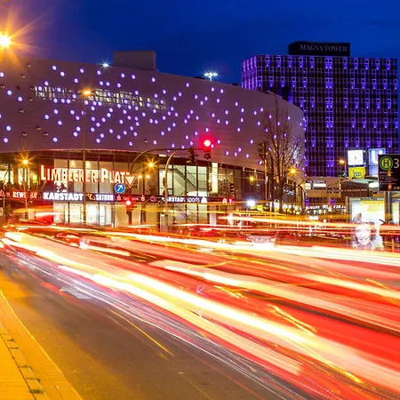 Modernes, Zentrales City-apartment Am Kennedyplatz, Nahe Hauptbahnhof Und Limbecker Platz, Lichtdurchflutete Raeume Lägenhet *