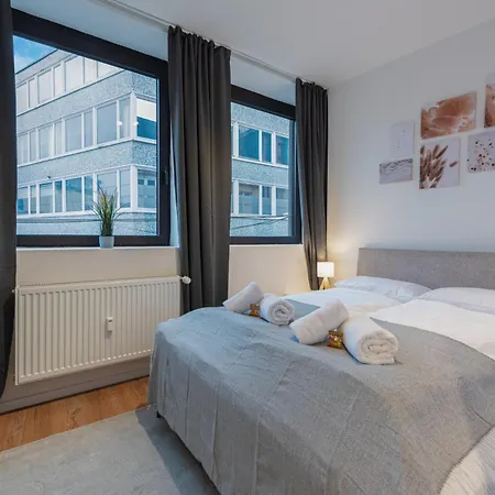 公寓 Modernes, Zentrales City-apartment Am Kennedyplatz, Nahe Hauptbahnhof Und Limbecker Platz, Lichtdurchflutete Raeume 埃森