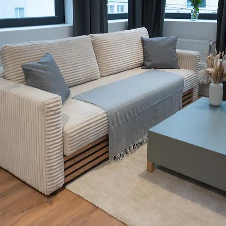 Modernes, Zentrales City-apartment Am Kennedyplatz, Nahe Hauptbahnhof Und Limbecker Platz, Lichtdurchflutete Raeume * Essen