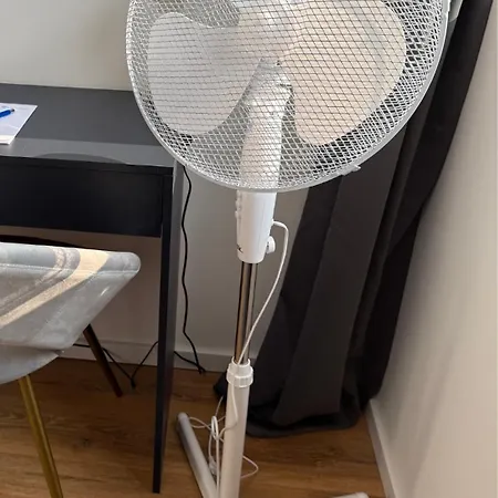 Modernes, Zentrales City-apartment Am Kennedyplatz, Nahe Hauptbahnhof Und Limbecker Platz, Lichtdurchflutete Raeume 公寓 *