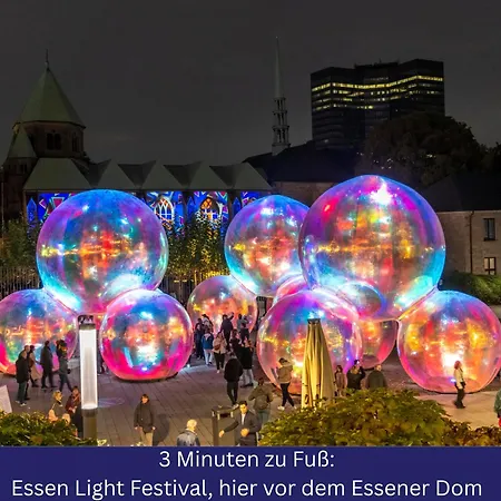Modernes, Zentrales City-apartment Am Kennedyplatz, Nahe Hauptbahnhof Und Limbecker Platz, Lichtdurchflutete Raeume *