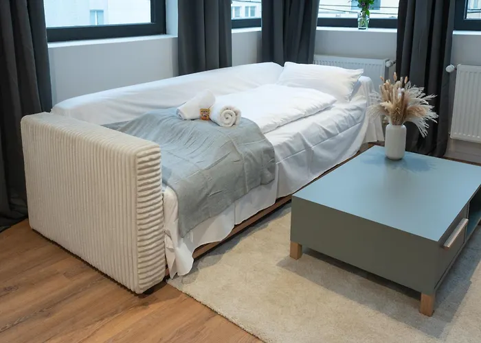 Modernes, Zentrales City-apartment Am Kennedyplatz, Nahe Hauptbahnhof Und Limbecker Platz, Lichtdurchflutete Raeume