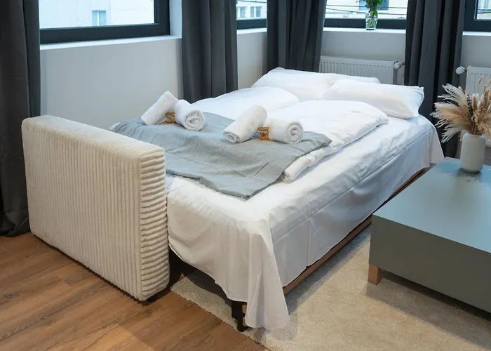 Modernes, Zentrales City-apartment Am Kennedyplatz, Nahe Hauptbahnhof Und Limbecker Platz, Lichtdurchflutete Raeume *