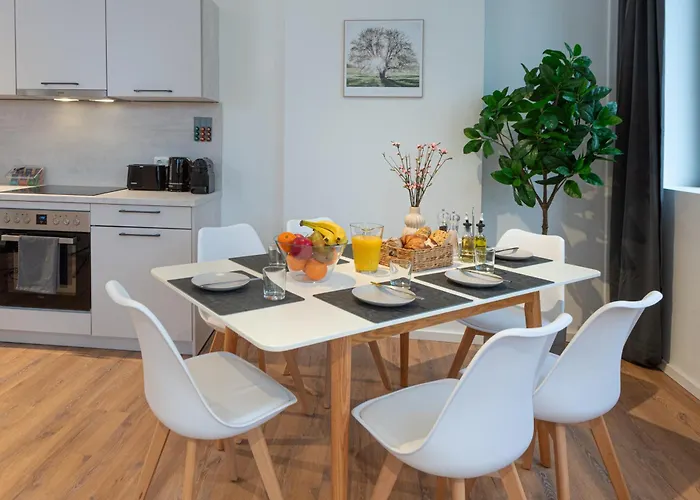 Modernes, Zentrales City-apartment Am Kennedyplatz, Nahe Hauptbahnhof Und Limbecker Platz, Lichtdurchflutete Raeume Essen