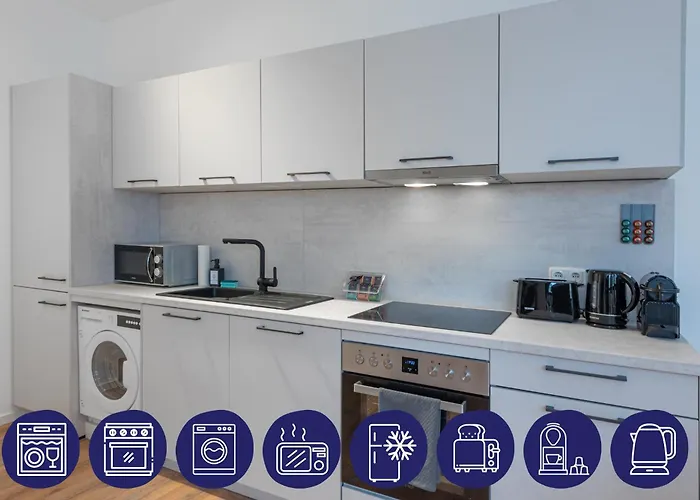 Modernes, Zentrales City-apartment Am Kennedyplatz, Nahe Hauptbahnhof Und Limbecker Platz, Lichtdurchflutete Raeume 아파트