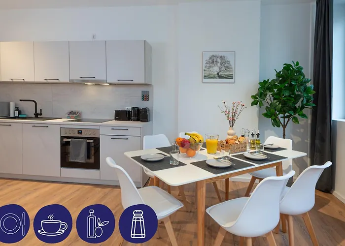 Modernes, Zentrales City-apartment Am Kennedyplatz, Nahe Hauptbahnhof Und Limbecker Platz, Lichtdurchflutete Raeume 아파트