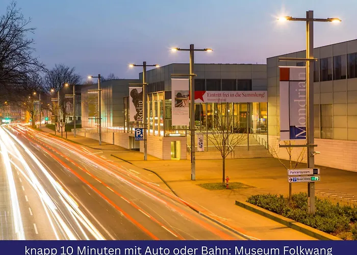 Modernes, Zentrales City-apartment Am Kennedyplatz, Nahe Hauptbahnhof Und Limbecker Platz, Lichtdurchflutete Raeume *